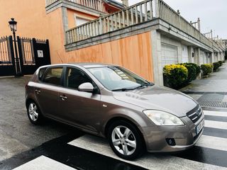 KIA CEED 1.6 CRDI ACTIVE 115CV 307 MIL KM 3.950€