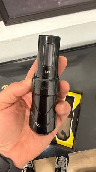 Máquina tatuar Fkirons flux Max