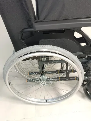 Silla de ruedas nueva