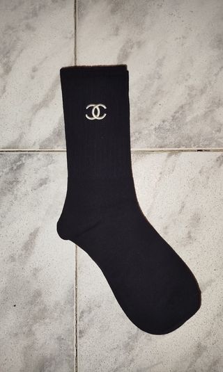 Calcetines Chanel negros y crema Talla Única