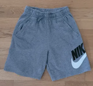Pantalón corto Nike niño Talla L 147-158 Niño