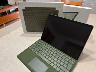 Microsoft Surface Pro 9 Verde