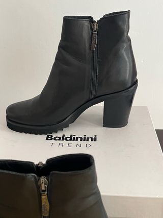 Botines piel Baldinini negros mujer