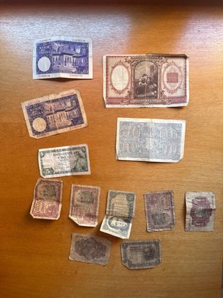Lote de billetes antiguos pesetas