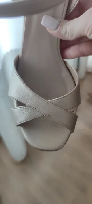 Sandalias Colette Beige