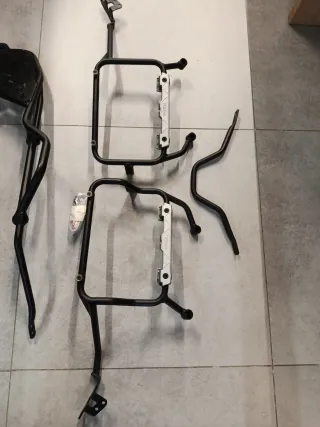 Yamaha Tenere 2023 Maletas y Soporte