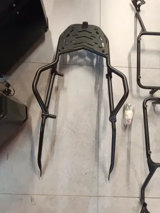 Yamaha Tenere 2023 Maletas y Soporte