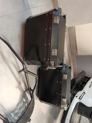 Yamaha Tenere 2023 Maletas y Soporte