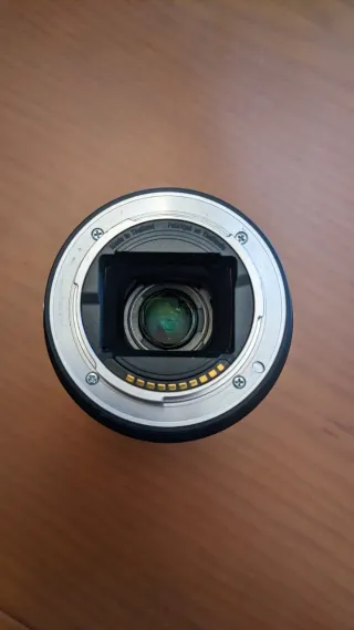 Objetivo Sony FE 28-70mm f/3.5-5.6 OSS