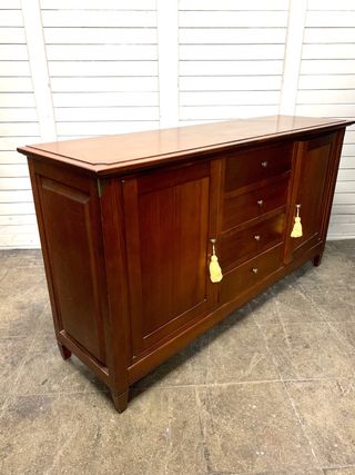 Aparador de madera de calidad