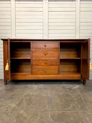 Aparador de madera de calidad