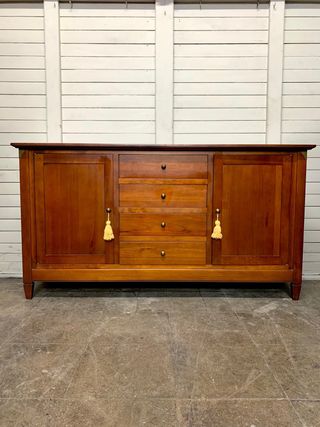 Aparador de madera de calidad