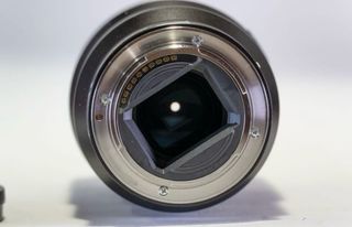 Sony 90mm f/2.8 GM Macro