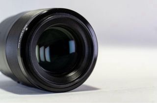 Sony 90mm f/2.8 GM Macro