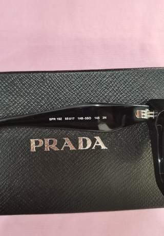 Gafas de sol Prada SPR 19Z negras brillantes