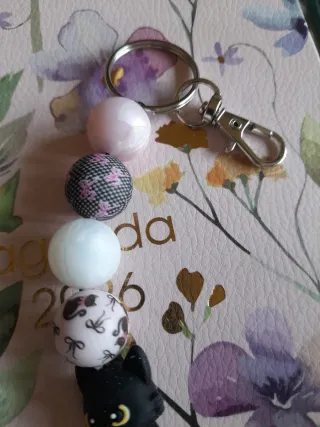 Portachiavi con ciondolo gatto nero