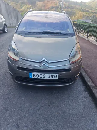 Citroen Grand C4 Picasso 2010
