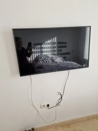 Televisión LG 43 pulgadas poco uso