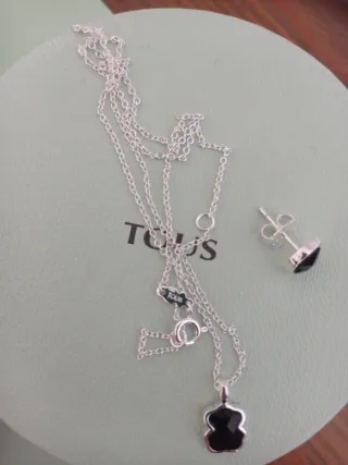 Conjunto Tous Onix Pendientes y Cadena