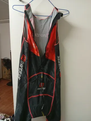 Traje de Triatlón Inverse Negro y Naranja talla M