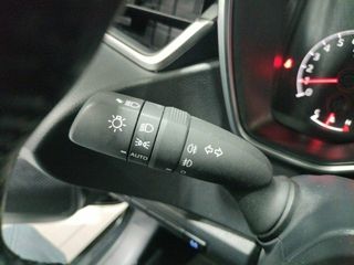 Toyota Corolla Sedán  125H Active Tech