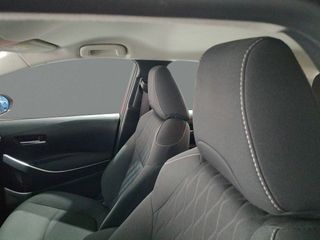 Toyota Corolla Sedán  125H Active Tech