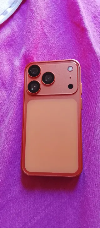 iPhone 17 Pro Mini Naranja