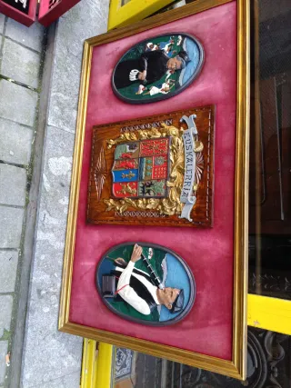 Cuadro Euskalerria Escudo y Figuras