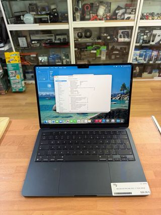 MacBook Air M2 2022 13” 256GB 8GB RAM