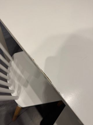 Mesa de comedor blanca