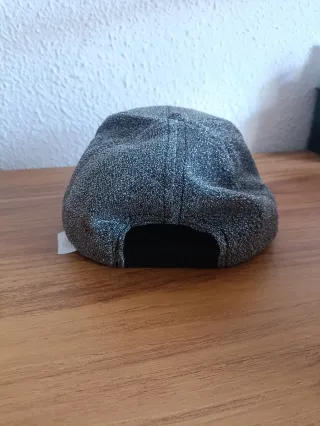 Gorra Primark Positive Vibes