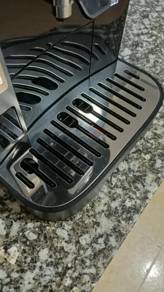 Cafetera DeLonghi Magnifica Evo