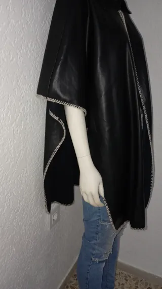 Poncho Negro Talla Única