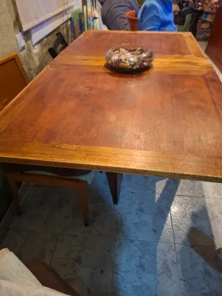 Mesa plegable de madera