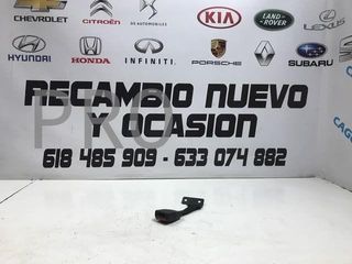 Enganche cinturón Ford Sierra MK1