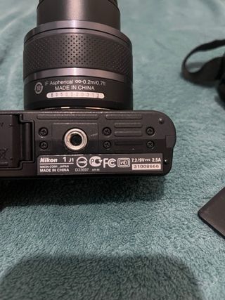 Cámara Nikon 1 J1 Negra