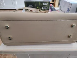 Bolso y cartera Tous piel beige y dorada