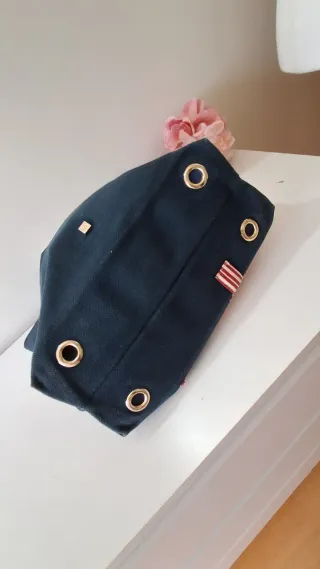 Bolso Purificación García azul y rojo y blanco