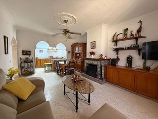 Chalet en venta en Núcleo Urbano en Chiclana de la Frontera