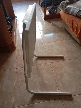 Mesas auxiliares blancas (2 unidades)