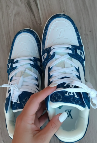 vendo scarpe lv trainer taglia 43 nuove