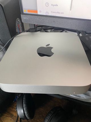 Mac mini M2 8GB Plata 500GB