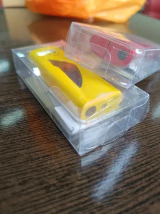 Encendedor Ferrari Amarillo y Rojo