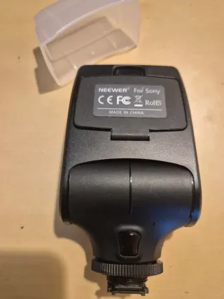 Mini Flash Neewer Speedlite NW320 TTL