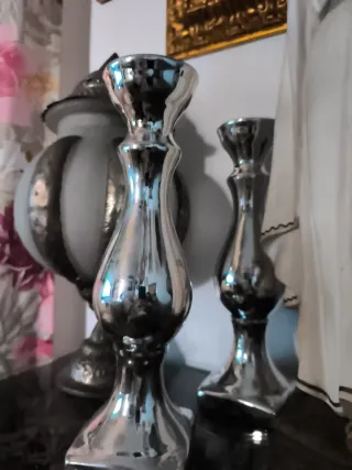 PAREJA Candelabros de cerámica plateados