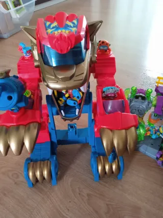 Juguetes de construcción y figuras