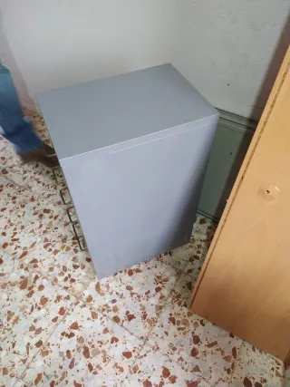 Cajonera metálica gris