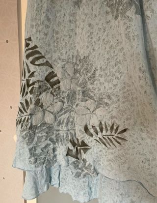 Vestido de tirantes largo, marca local.