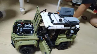 Lego Technic Land Rover Defender
