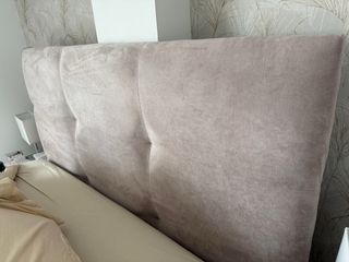 Cabecero Bedland tapizado con apenas 1 año de uso.